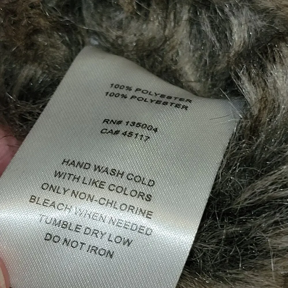 Natural Reflections White Insulated Gloves Quilted Gathered Faux Fur Trim L/XL